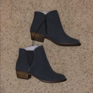 Dark Grey Gerona kensie Booties